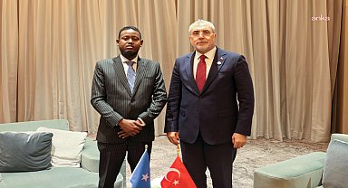 Bakan Işıkhan, Doha'da Somalili mevkidaşı ile görüştü