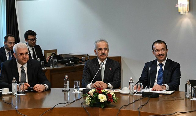Bakan Uraloğlu, Sofya'da Bulgaristan ve Romanyalı mevkidaşlarıyla buluştu