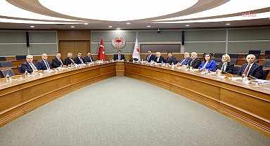 Bakan Yumaklı, TBMM Balıkçılık ve Su Ürünleri Araştırma Komisyonu üyesi vekillerle görüştü