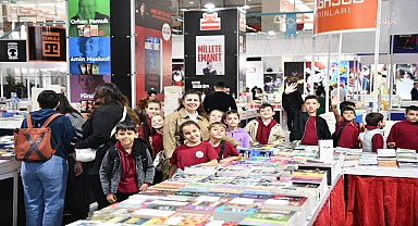 Balıkesir Kitap Fuarı'na yedinci gününde de yoğun ilgi 