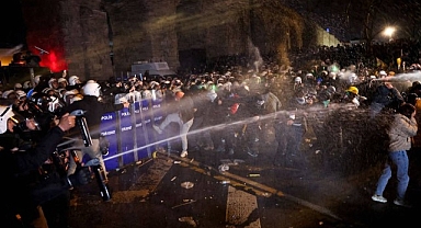 Gazeteciler yine sanık kürsüsünde: “Biz her dönemin olağan şüphelisiyiz”