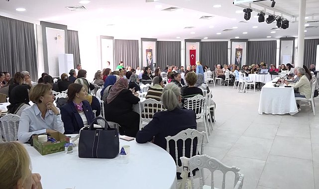 Bornova'da Dünya Kadın Çiftçiler Günü’ne özel panel ve fotoğraf sergisi