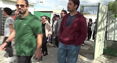 Bornova’da üniversite öğrencilerinden can dostlara yardım eli 