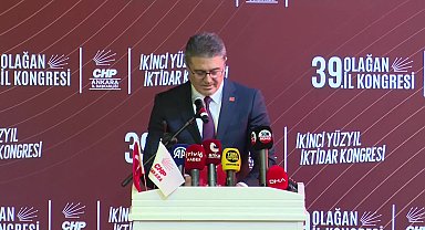 CHP 39. Ankara Olağan İl Kongresi... Divan Başkanlığı'na seçilen Ensar Aytekin: Buradayız, dimdik ayaktayız, iktidara yürümüyoruz, koşuyoruz; el ele, kol kola olacağız