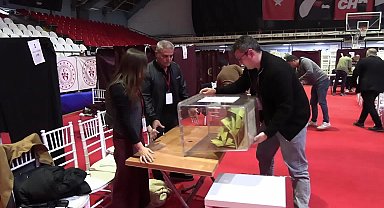 CHP 39. Manisa Olağan İl Kongresi… İl Başkanı Özalper güven tazeledi