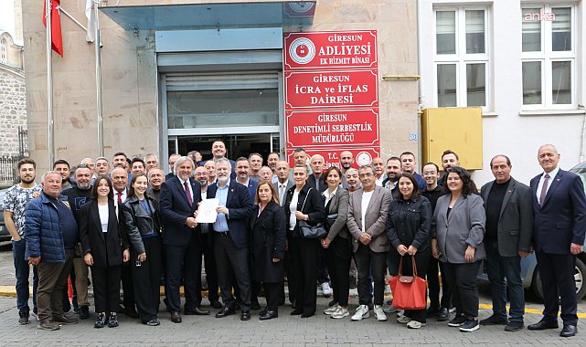 CHP Giresun İl Başkanı Şenyürek mazbatasını aldı