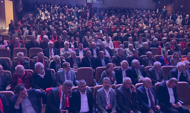 CHP Malatya İl Kongresi’nde Barış Yıldız güven tazeledi