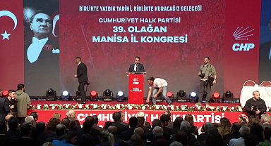CHP’nin 39. Olağan Manisa İl Kongresi başladı... Divan Başkanlığına Genel Başkan Yardımcısı Erhan Adem seçildi
