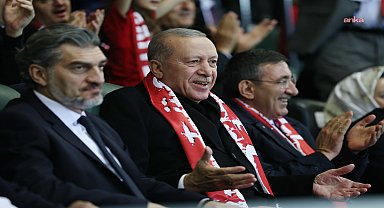 Cumhurbaşkanı Erdoğan, Gürcistan Cumhurbaşkanı Kavelashvili ile maçı izliyor