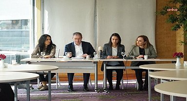 DEM Parti Eş Genel Başkanları Hatimoğulları ve Bakırhan, Akil İnsanlar heyetlerinde yer alan aydın ve yazarlarla bir araya geldi