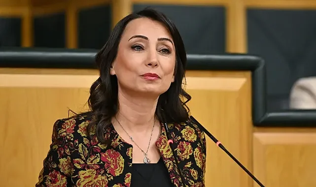 Tülay Hatimoğulları: Barışın ritmi düştükçe savaşın sesi yükseliyor