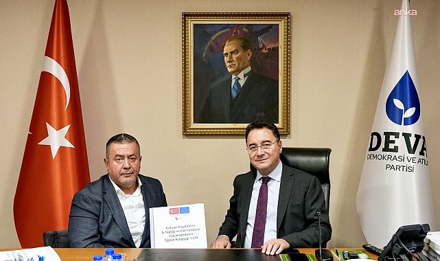 DEVA Partisi Genel Başkanı Babacan, Engelliler Konfederasyonu heyetini ağırladı