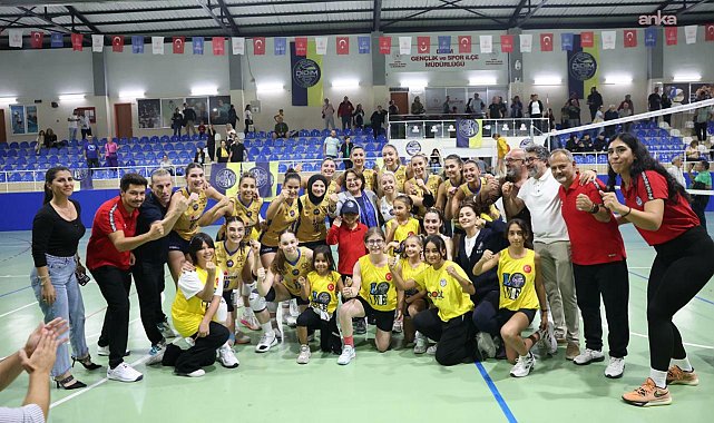 Didim Belediyespor Kadın Voleybol Takımı'ndan 3-2'lik galibiyet