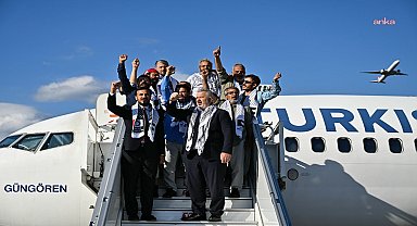 Dışişleri Bakan Yardımcısı Kulaklıkaya, Küresel Sumud Filosu'nda yer alan vatandaşları karşıladı