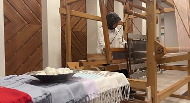 Diyarbakır'da ipek böcekciliğinin geleceğine ilişkin toplantı yapıldı