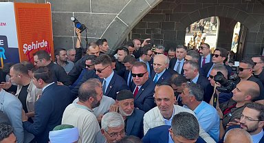 Diyarbakırlılar, TBMM Başkanı Kurtulmuş’tan Demirtaş’ın serbest bırakılmasını talep etti