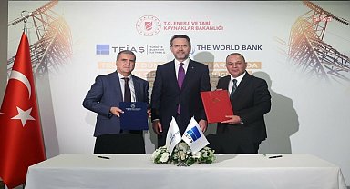 Dünya Bankası’ndan Türkiye’ye 750 milyon dolarlık enerji hamlesi... Bakan Bayraktar: İletim şebekemizin kapasitesini artıracak, şebeke yönetiminde dijitalleşmeyi sağlayacağız