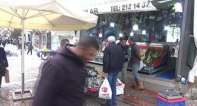 Edirne'de hamsinin satış fiyatı yarı yarıya düştü