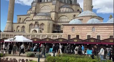 Edirne'de İşyurtları Ürün ve El Sanatları Fuarı'na yoğun ilgi