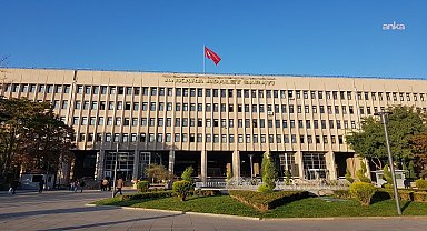 Eski Hatay Büyükşehir Belediye Başkanı Lütfü Savaş ve bazı eski delegeler CHP kurultay süreci için dava açtı