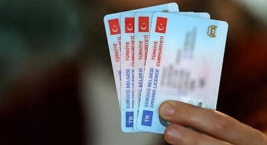 Eski tip ehliyetler 31 Ekim'de geçersiz olacak: Süre uzatılmayacak