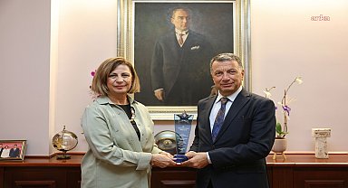  Eskişehir Büyükşehir Belediye Başkanı Ünlüce'ye 