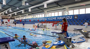 Eskişehir Büyükşehir Belediyesi Kentpark Kapalı Yüzme Havuzu'nda kayıtlar başlıyor