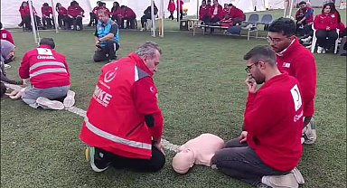 Genç Kızılaycılar afete hazırlık için Karaman'da buluştu