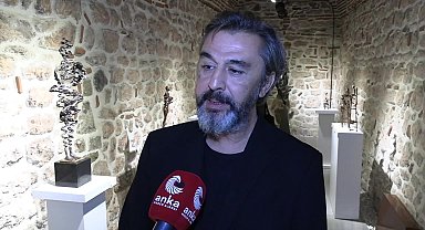 Heykeltıraş Ozan Ünal’ın “Rüya Hissi Süsler, Hafıza Anıyı” sergisinin lansmanı yapıldı...