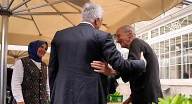 İETT’den Dünya Yaşlılar Günü’nde anlamlı ziyaret