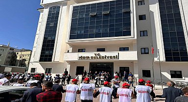 Iğdır Belediyesi'nden çıkarılan işçi için 