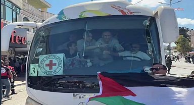  İsrail, anlaşma kapsamında Filistinli mahkumları serbest bırakıyor