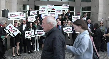 İstanbul Barosu, tutuklu meslektaşları için “Savunma Nöbeti” başlattı… Baro Başkanı Kaboğlu: 