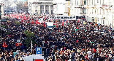 İtalya'da Gazze için genel grev: Milyonlar sokaklara döküldü