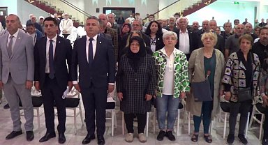  İYİ Parti Tokat Merkez İlçe Kongresi yapıldı, mevcut başkan Arif Er yeniden seçildi