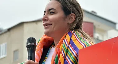 İYİ Partili Türkeş'ten Kurtulmuş'a tepki: Kürtçe konuştun, istifa et!