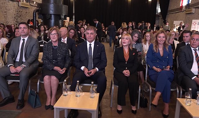 İzmir Büyükşehir Belediye Başkanı Tugay’dan Kadın Girişimcilik Konseyi müjdesi