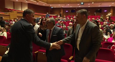 İzmir Büyükşehir Belediye Başkanı Tugay: Kültürün, sanatın, bilimin ve emeğin yanında olmayı sürdüreceğiz