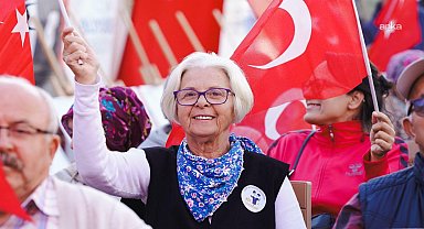 İzmir Büyükşehir Belediyesi, Cumhuriyet Bayramı’nın 102’nci yılı kapsamında şehrin dört bir yanında etkinlikler düzenleyecek