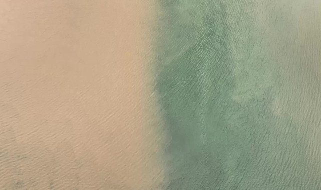 İzmir’in Foça ilçesinde sel felaketi: Kaybolan Bülent Kaptanoğlu’nu bulmak için dere yatakları taranıyor