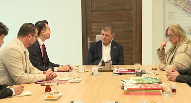 İzmir’in Yaşlı Dostu Şehir unvanı tescillendi