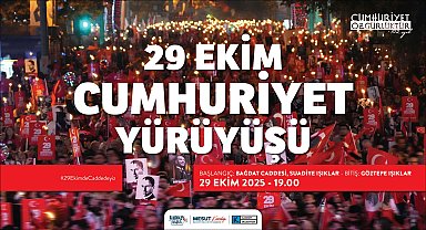 Kadıköy’de erken başlayan Cumhuriyet Bayramı coşkusu sürüyor 