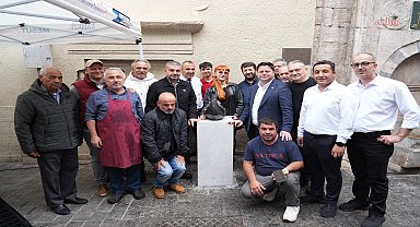 Kadıköy’ün maskotu Rodi, yeniden Çarşı’da