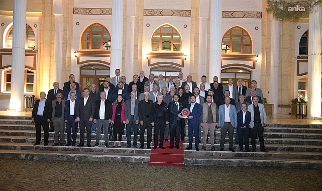 Kahramankazan Belediye Başkanı Çırpanoğlu, muhtarlarla bir araya geldi