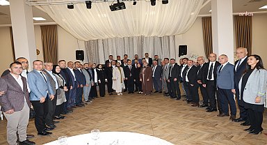 Kırıkkale Belediye Başkanı Ahmet Önal, muhtarlarla bir araya geldi