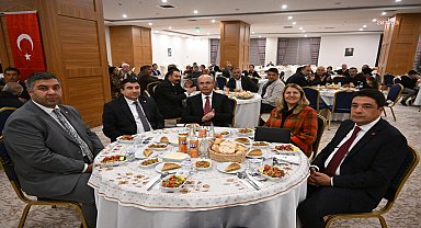 Kırşehir Belediye Başkanı Ekicioğlu, muhtarlarla dayanışma gecesinde bir araya geldi