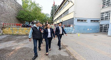 Konak Belediye Başkanı Mutlu’dan öğrencilere ziyaret