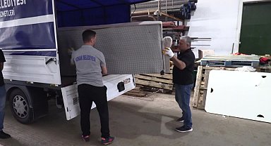 Konak’ta ‘Evden Eve Dayanışma’ devam ediyor