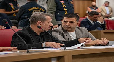 Kuşadası Belediye Başkanı Günel: Büyükşehir Belediyesi temel sorunlar çözsün, biz yine kentin caddelerine sokaklarına bakarız