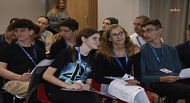 Kuşadası Kardeş Şehirler Gençlik Toplantısı başladı